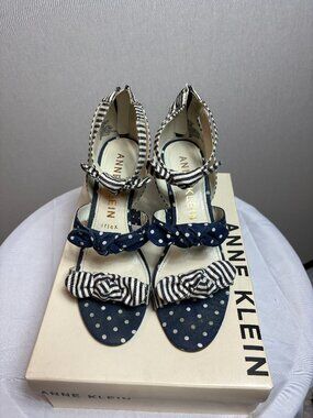 Anne Klein Navy and White Heels, Size 8.5, Denim Polka Dot Stripe Design